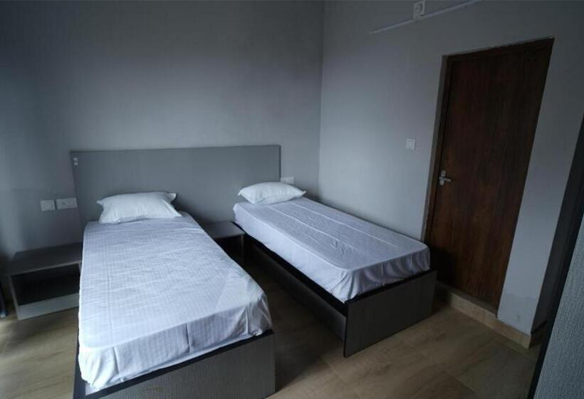 בית מלון כפרי Rock View Resort