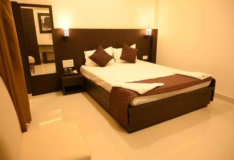 Hotelli Tripti Biswanath Chariali