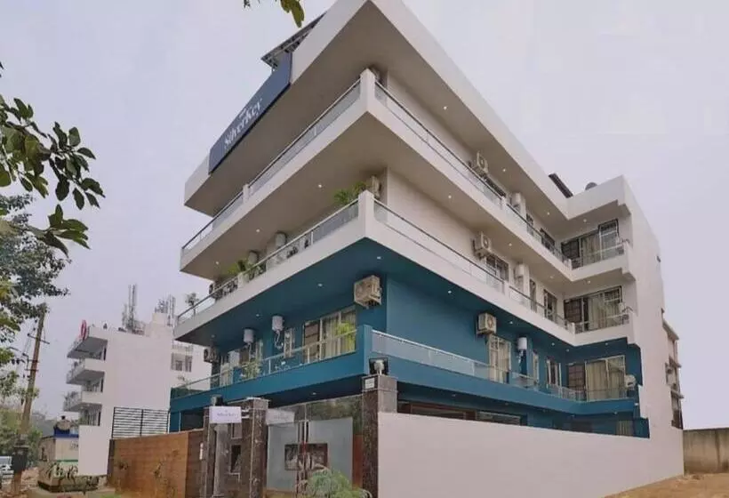 ホテル Wedlock Medanta