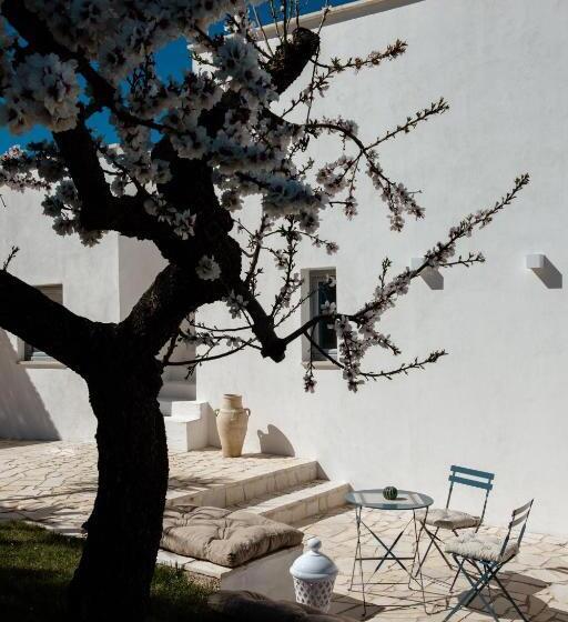 بنسيون Borgo Chiancarosa   Trullo E Lamia