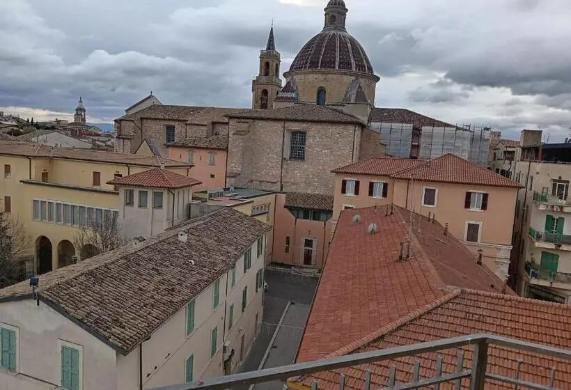 Majatalo Camere Vacanza Foligno Lusitana T