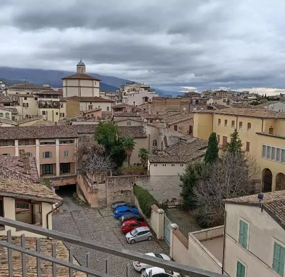 Majatalo Camere Vacanza Foligno Lusitana T