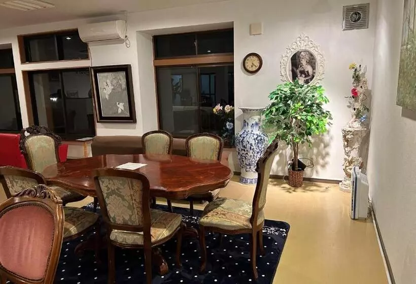 ペンション Guest House Koriyama