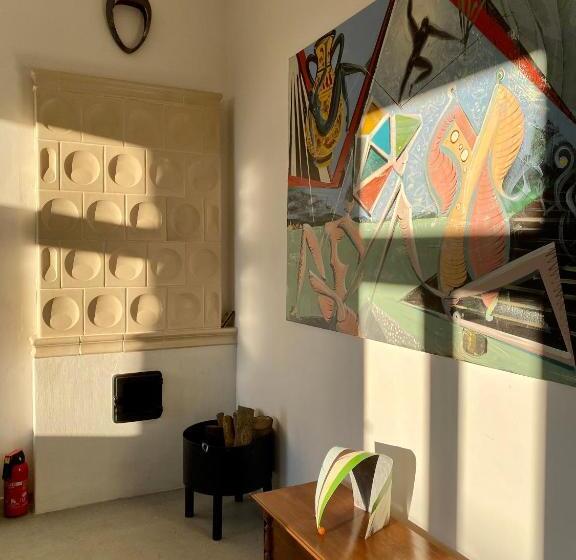 膳宿费 Hatablak Köveskál