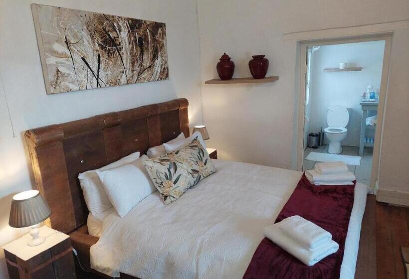 ペンション Living Waters House