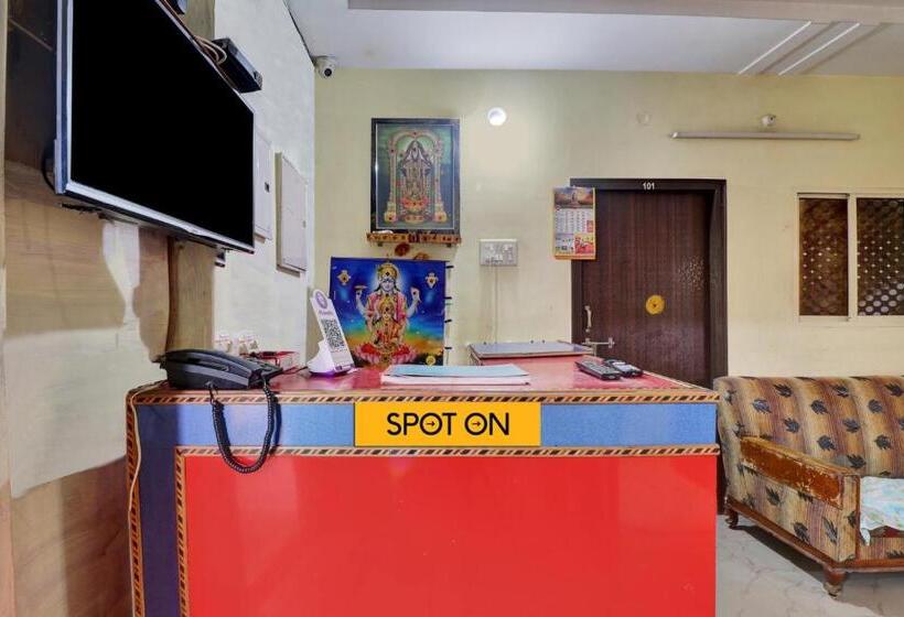 Spot On Hotel Tirumala Lodge