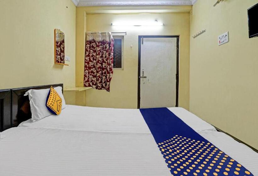 Spot On Hotel Tirumala Lodge