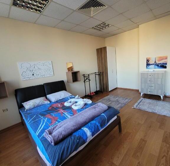 הוסטל Journey S Ease