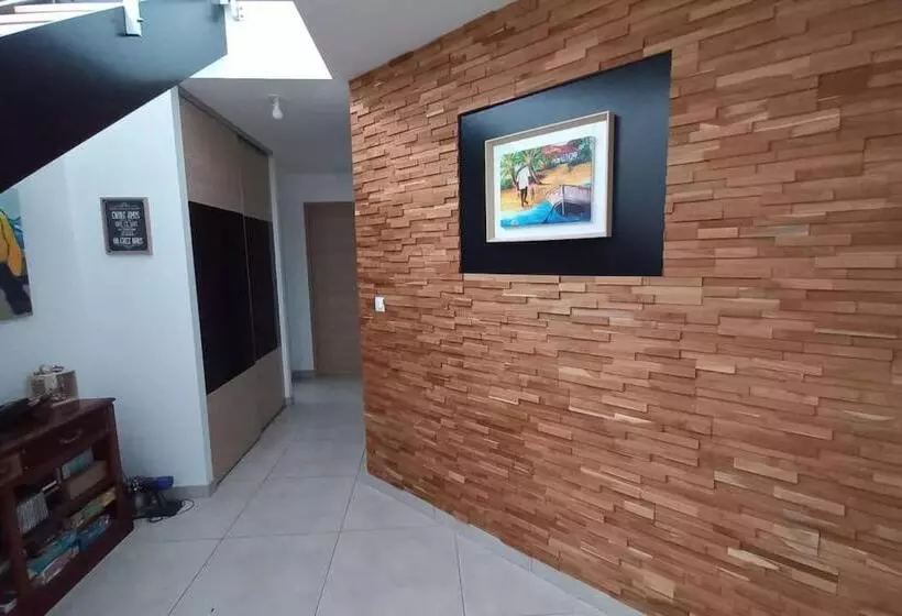 Aamiaismajoitus (B&B) Chambre D Hote Dans Villa Avec Piscine