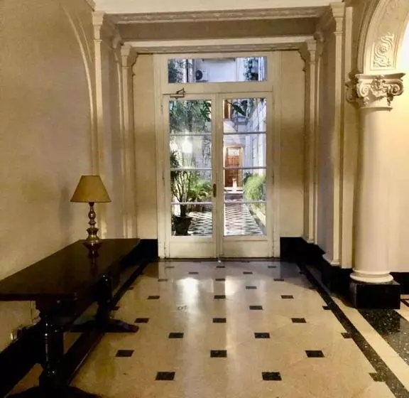 تختخواب و صبحانه Habitación En Recoleta   Solo Mujeres Only Fem