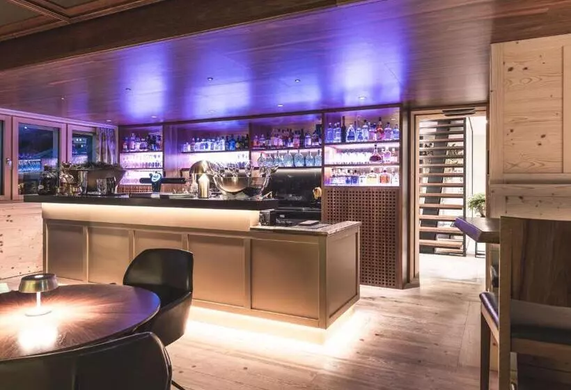 Hotelli Dorfhus Gupf