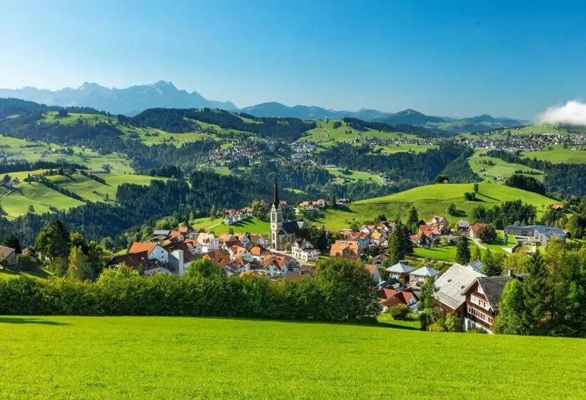 Hotelli Dorfhus Gupf