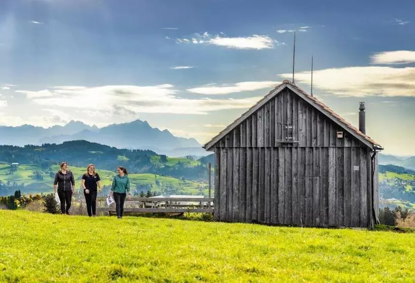 Hotelli Dorfhus Gupf