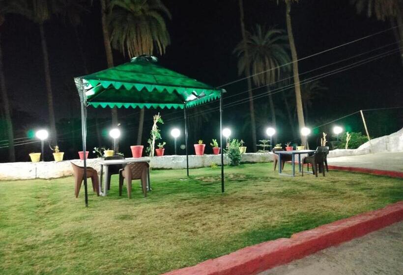 בית מלון כפרי Laxmanji Villas