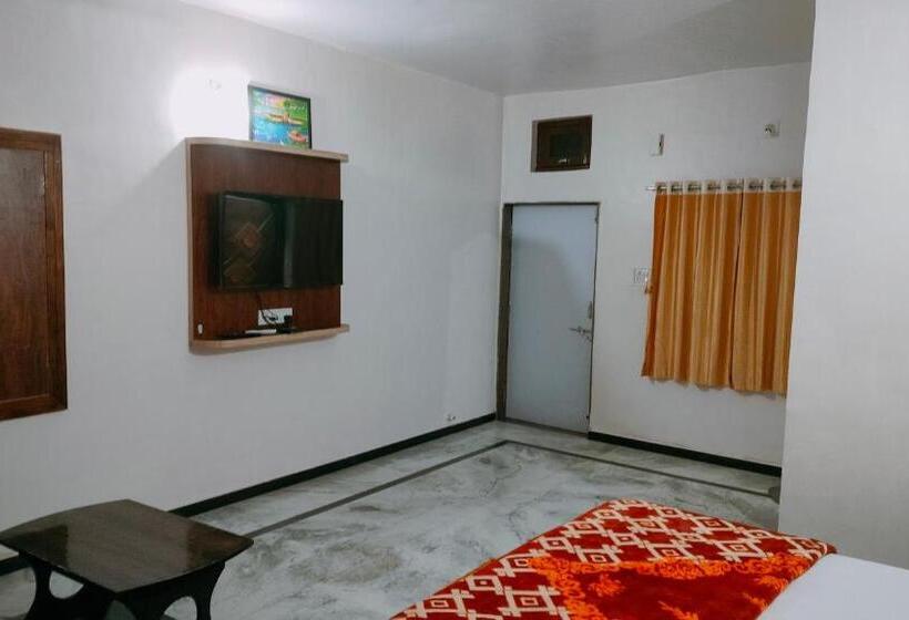 בית מלון כפרי Laxmanji Villas