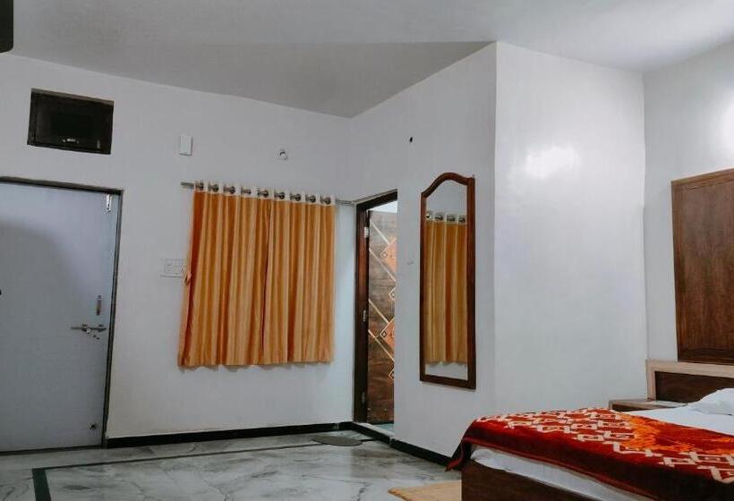 בית מלון כפרי Laxmanji Villas