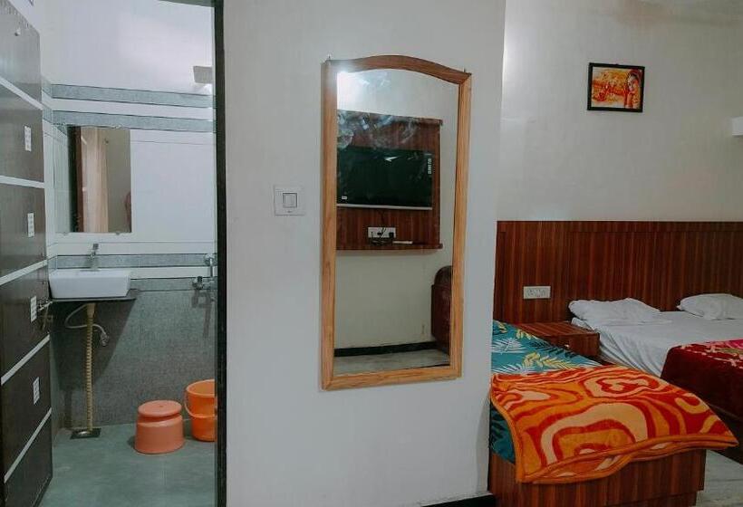 בית מלון כפרי Laxmanji Villas