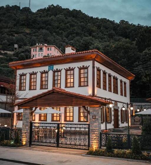 ホテル ömer çakiroğlu Konağı