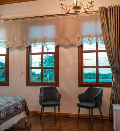 ホテル ömer çakiroğlu Konağı