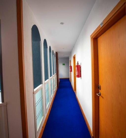 هتل Palm Inn Suites