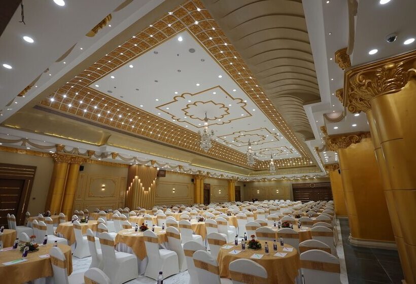 هتل The Royal Bihar