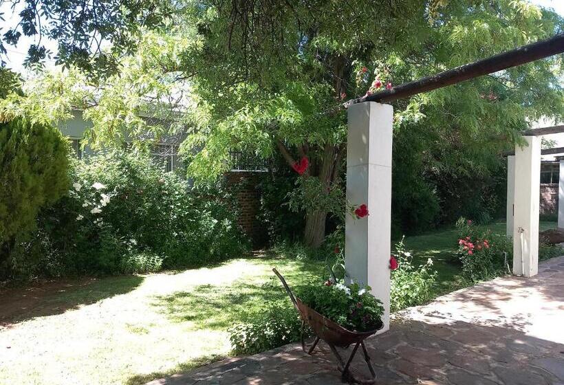 Пансион 7 On Grey Guesthouse