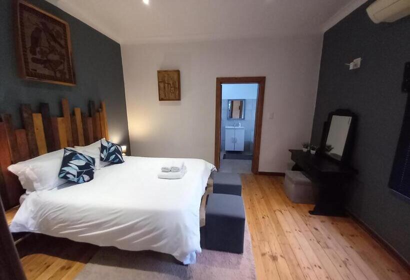 Пансион 7 On Grey Guesthouse