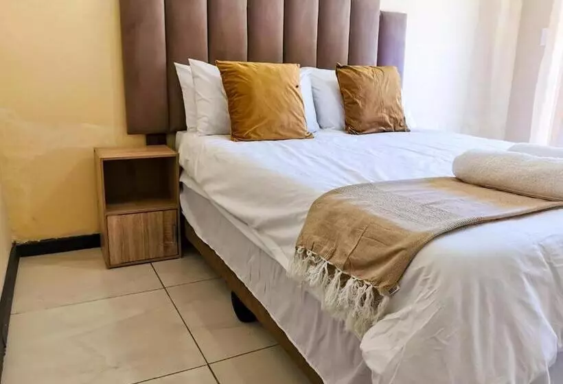 Majatalo Genesis Guesthouze