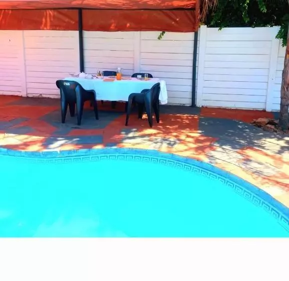 Majatalo Genesis Guesthouze