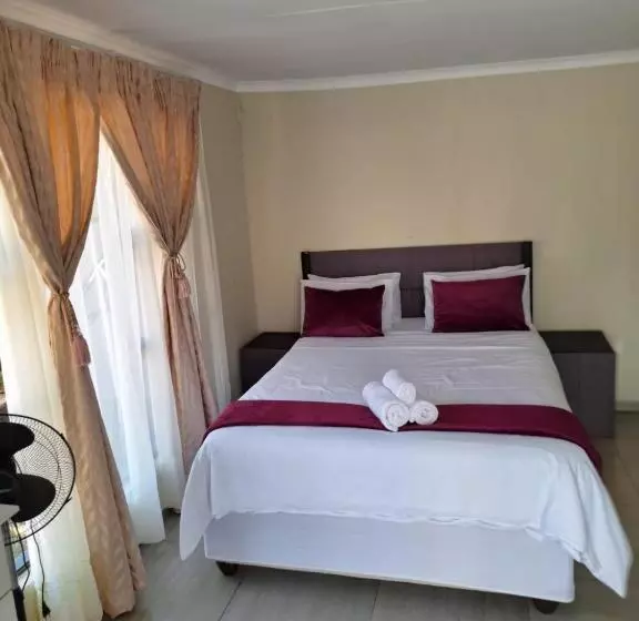 Majatalo Genesis Guesthouze