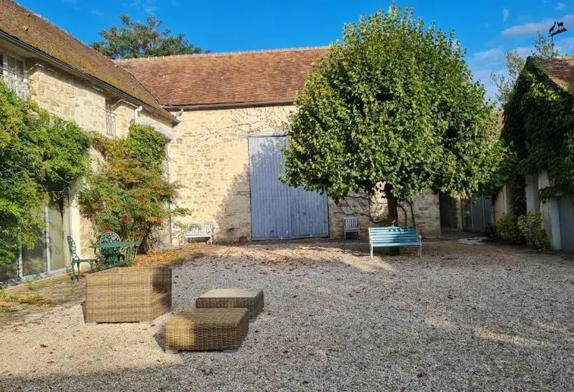 Majatalo Duplex De 2 Grandes Chambres Avec Salon Et Terrasse Privés
