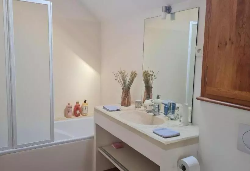 Majatalo Duplex De 2 Grandes Chambres Avec Salon Et Terrasse Privés