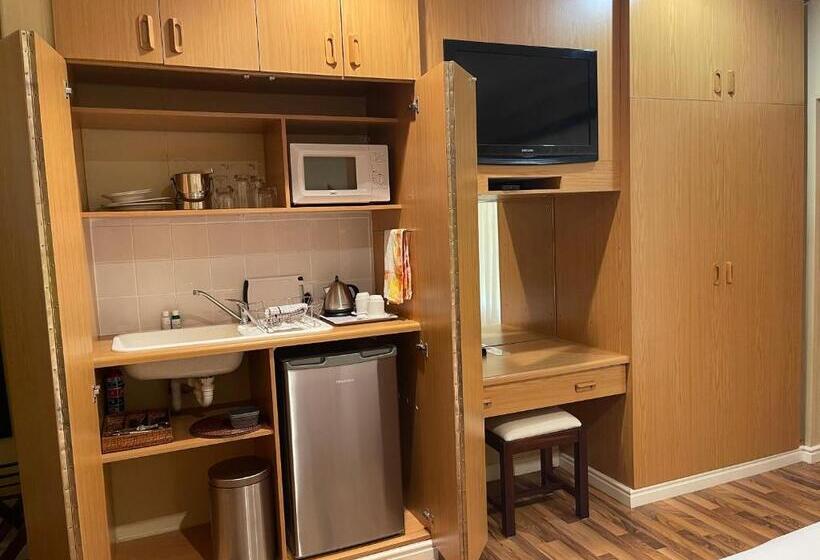 膳宿费 Upper Room Guesthouse