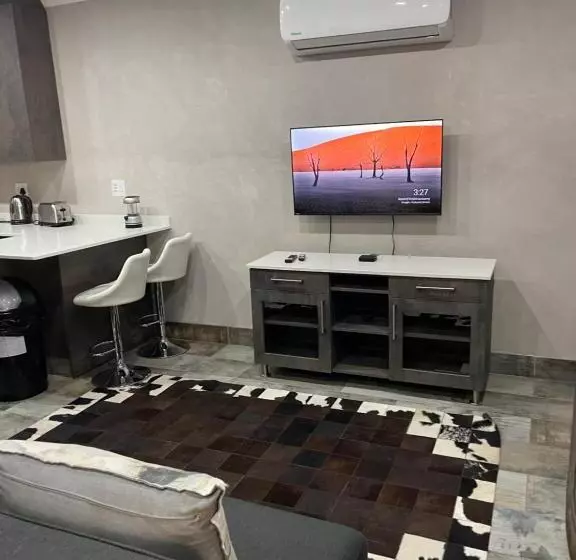 Majatalo Upper Room Guesthouse