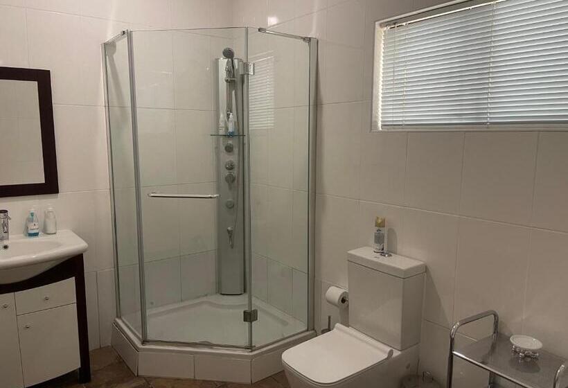 膳宿费 Upper Room Guesthouse