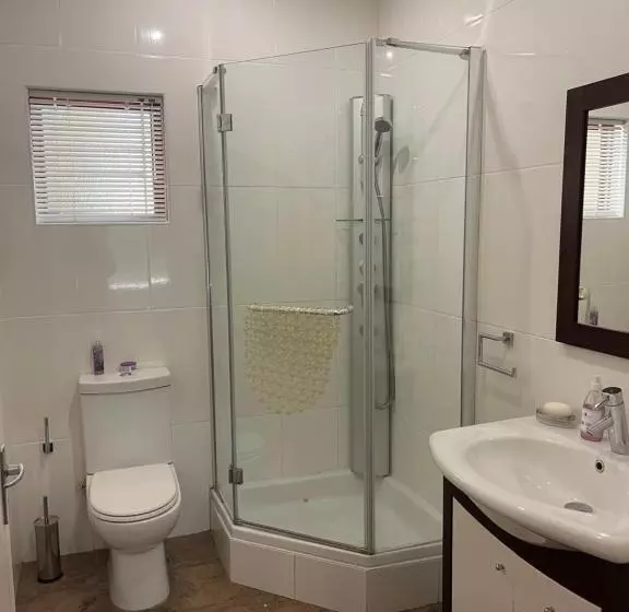 Majatalo Upper Room Guesthouse