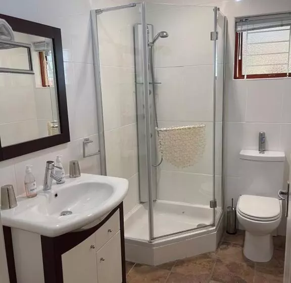 Majatalo Upper Room Guesthouse