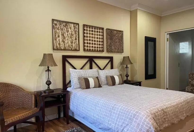 Majatalo Upper Room Guesthouse