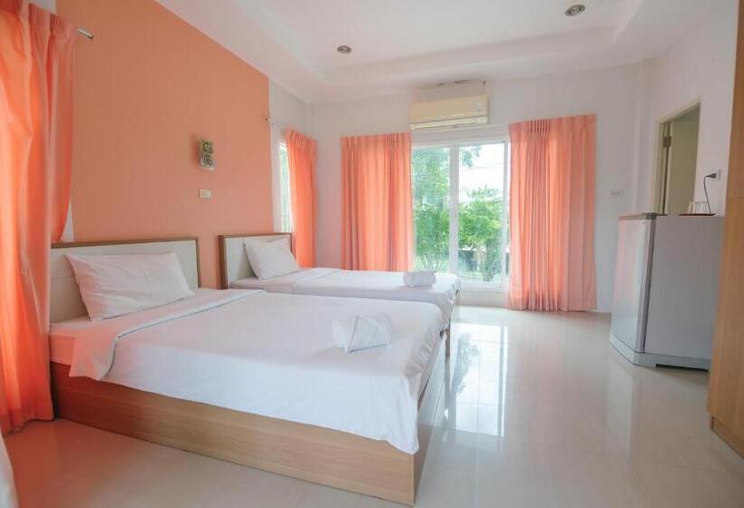 Resort รีสอร์ท เรือนชมดาว