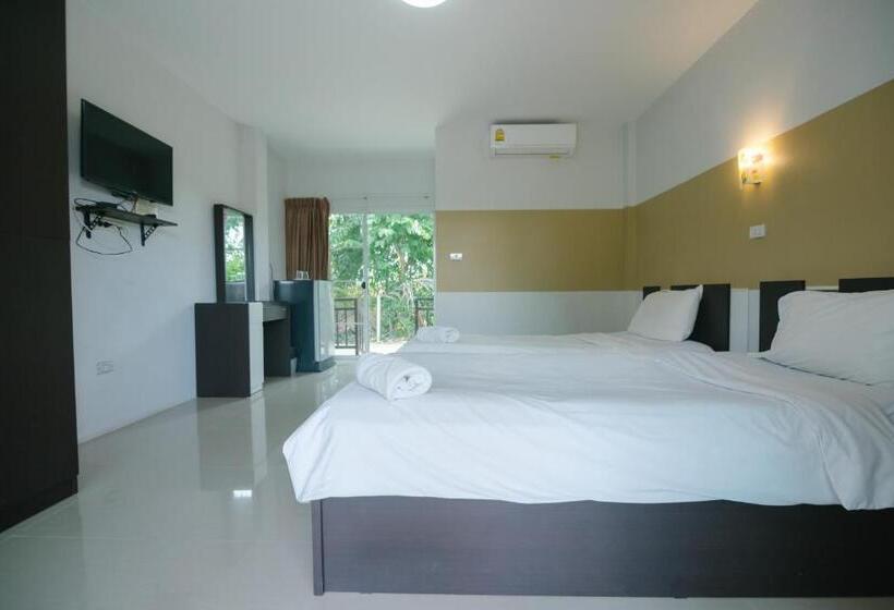 Resort รีสอร์ท เรือนชมดาว