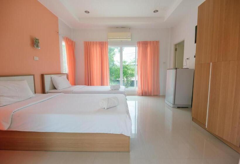 Resort รีสอร์ท เรือนชมดาว