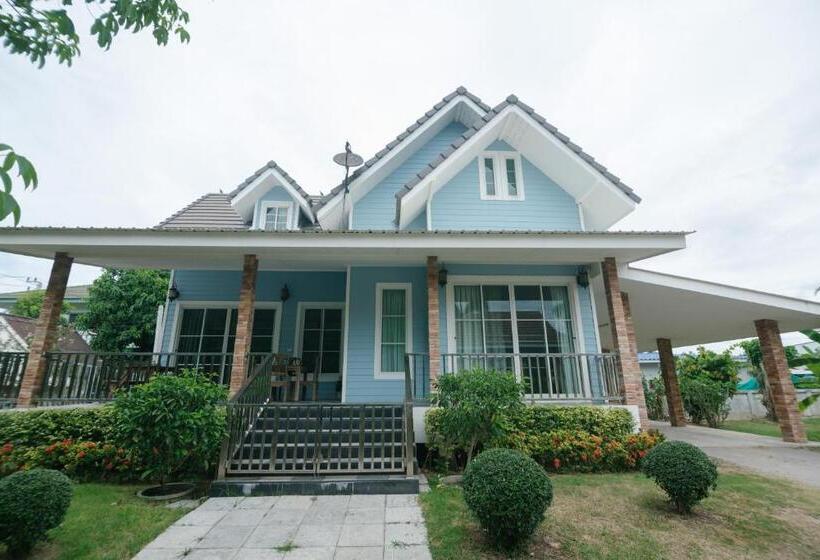 Resort รีสอร์ท เรือนชมดาว