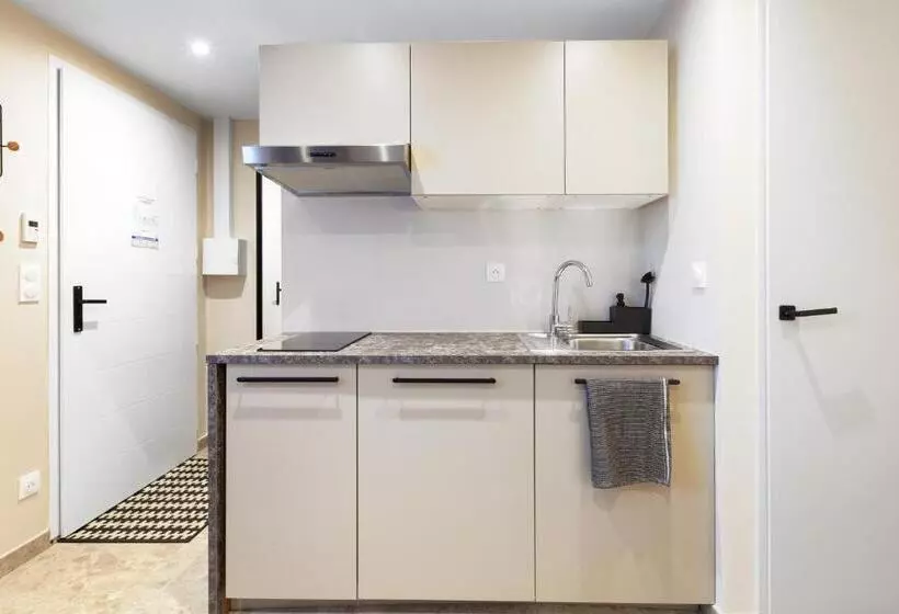 Appart Hôtel Coraline   Genas Lyon Eurexpo