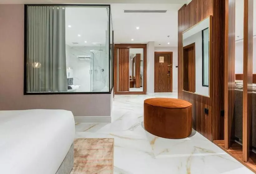 فندق رويال دايموند الفندقية