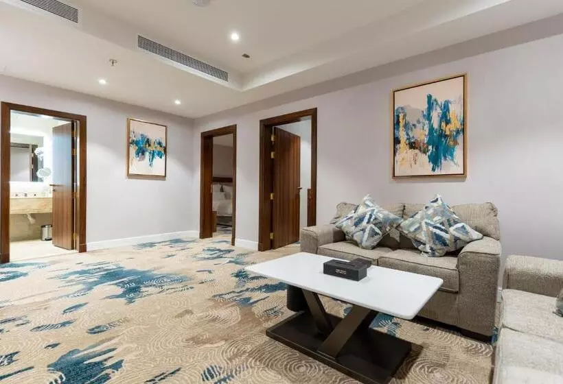 فندق رويال دايموند الفندقية