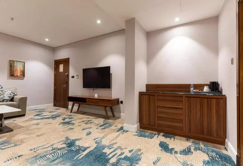 فندق رويال دايموند الفندقية