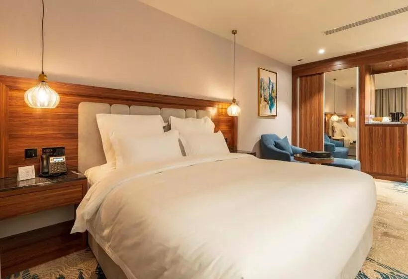 فندق رويال دايموند الفندقية