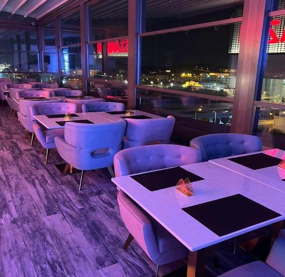 فندق رويال دايموند الفندقية