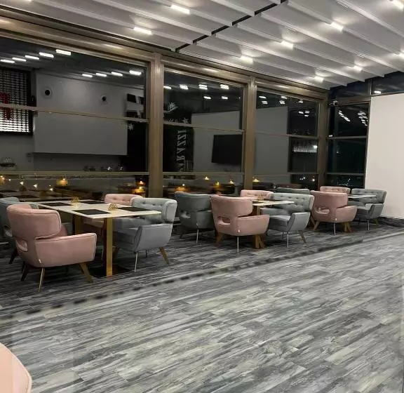 فندق رويال دايموند الفندقية