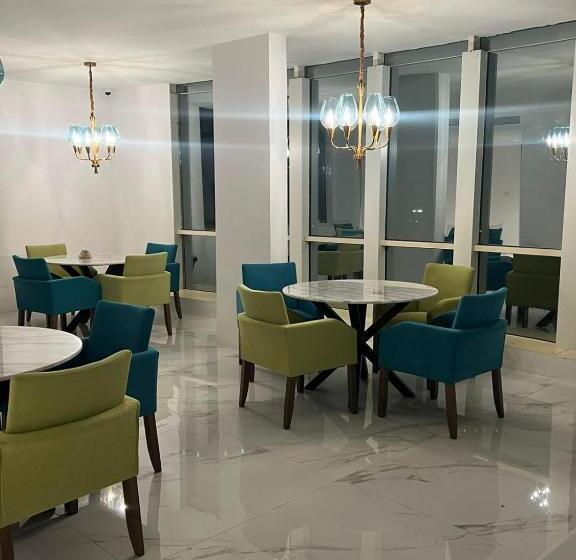 فندق رويال دايموند الفندقية